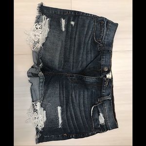 Mudd High Rise Jean Shorts with Lace Pockets